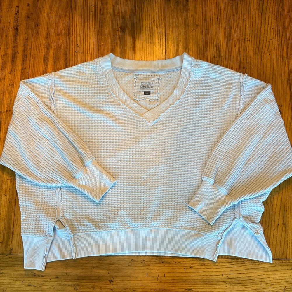 American Eagle Outfitters White V-Neck Sweater